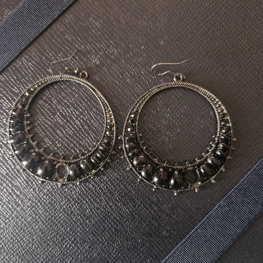 Elegant Dark Black Hoop Metallic  Earrings